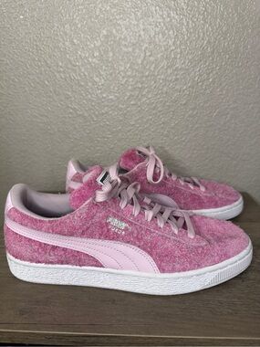 PUMA Suede Elemental Lilac Snow Pink Fuzzy Sneakers Women’s 8.5